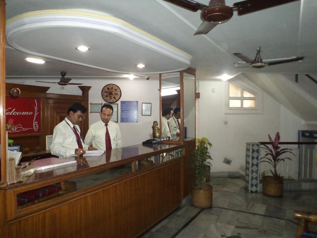 Hotel Mahalaxmi Indo Myanmar Guwahati Ngoại thất bức ảnh