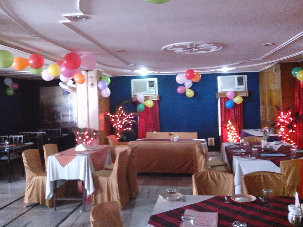 Hotel Mahalaxmi Indo Myanmar Guwahati Ngoại thất bức ảnh