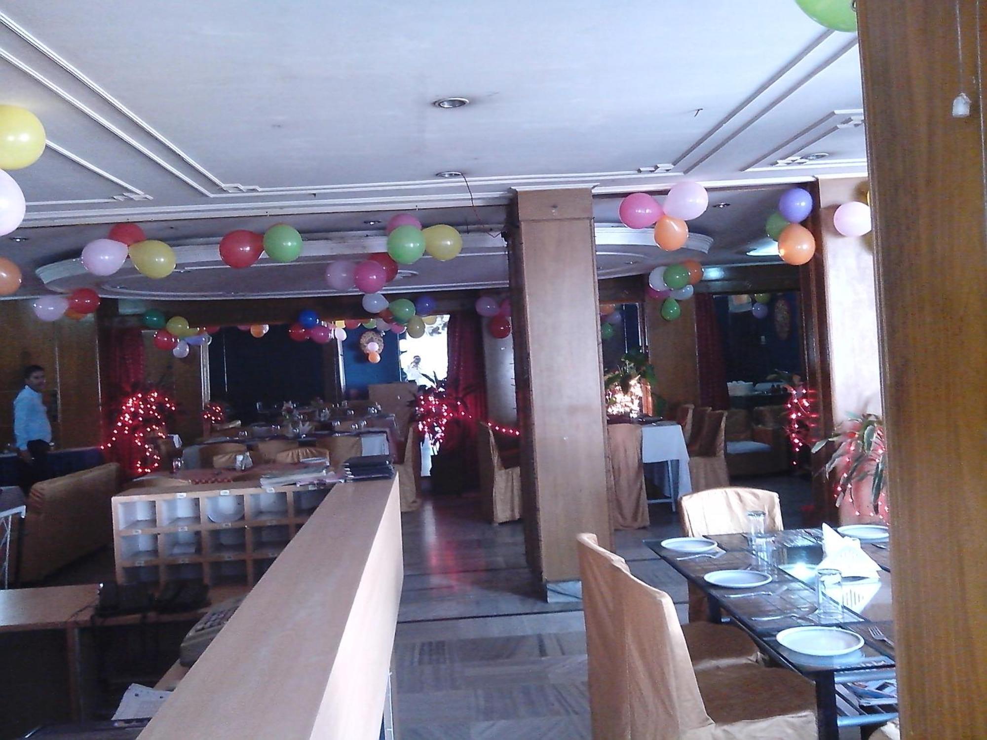 Hotel Mahalaxmi Indo Myanmar Guwahati Ngoại thất bức ảnh