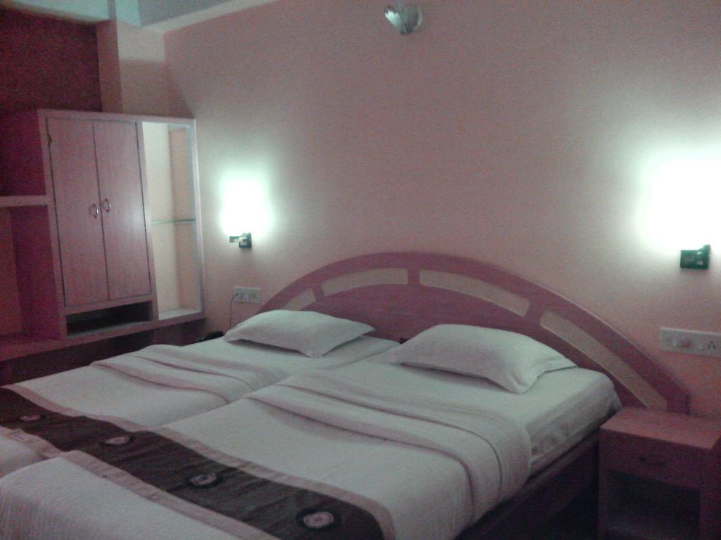 Hotel Mahalaxmi Indo Myanmar Guwahati Ngoại thất bức ảnh