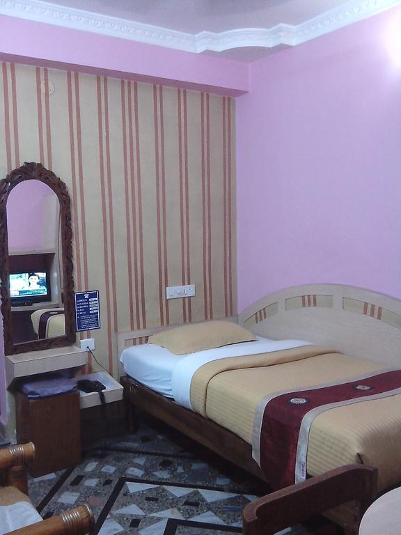 Hotel Mahalaxmi Indo Myanmar Guwahati Ngoại thất bức ảnh