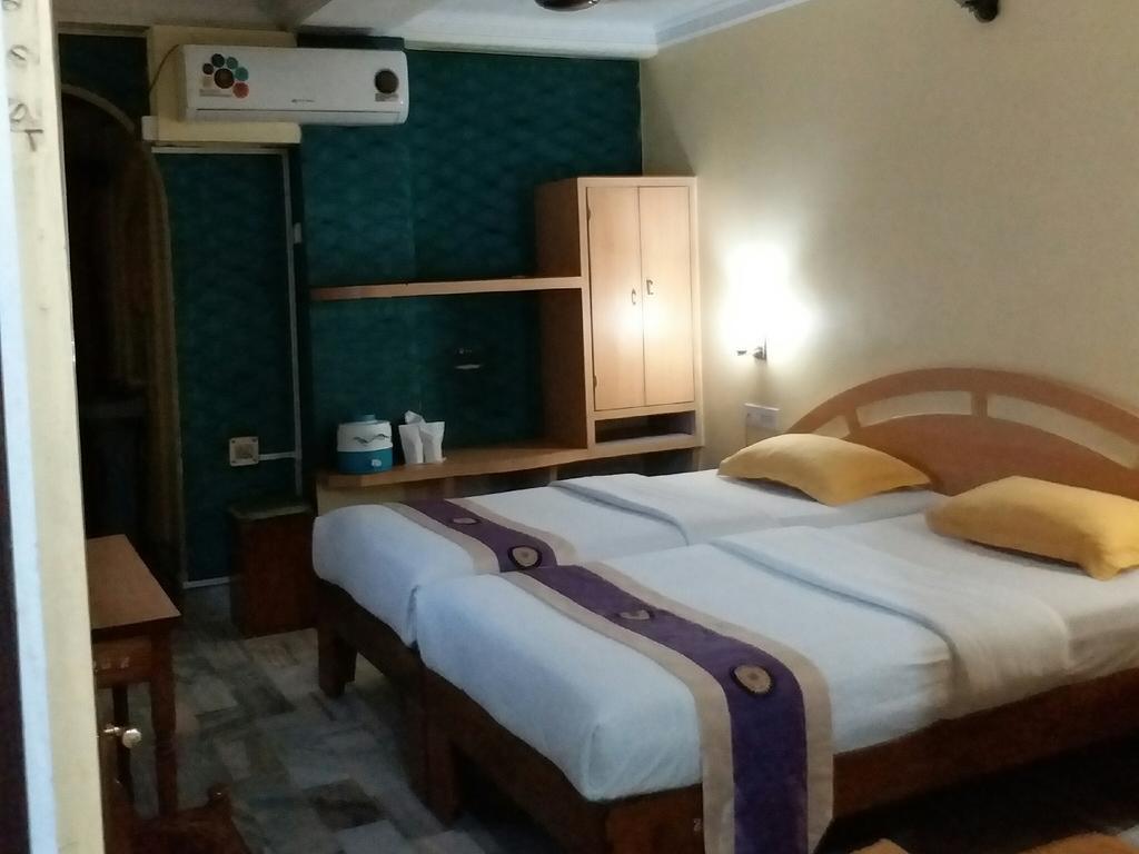 Hotel Mahalaxmi Indo Myanmar Guwahati Ngoại thất bức ảnh